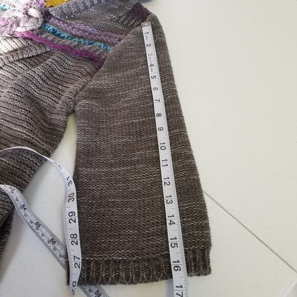 Lulumari Crochet 1 Button Gray Purple Sweater Funky BOHO Hooded Nice Size M - Picture 6 of 8